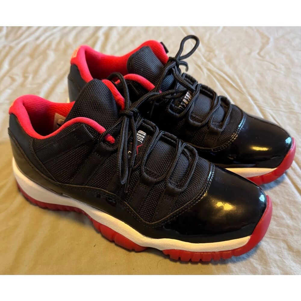 Nike Size 4.5Y Jordan 11 Bred Low Top GS Used 2015 528896-012